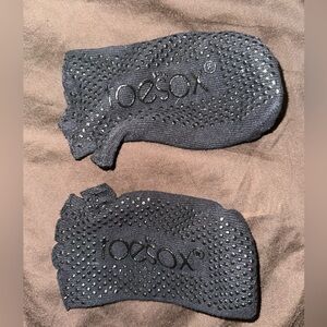 Unisex Half Toe Black Old School Size M Toesox Like New Condition